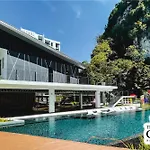 Ipoh Tambun Waterpark Apartment The Cove Hillside